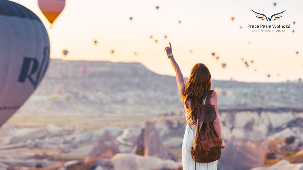 Co więcej  - zabawy i zajęcia, które wybierałaś sama z siebie, były pozbawione elementu kalkulowania i rozkminiania w stylu - Czy mi się to kiedy przyda? Czy na tym zarobię? A co sobie ktoś o mnie pomyśli? Pewnie mnie wyśmieją, Ale to głupie.... Znasz te wewnętrzne monologi ?